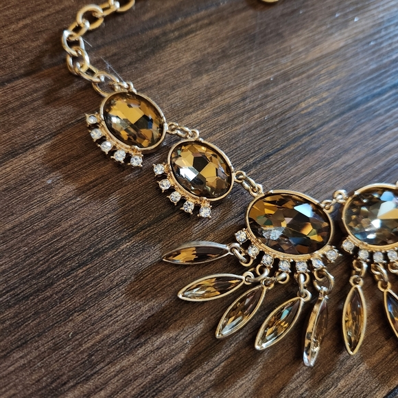 Beautiful necklace - Picture 2 of 4